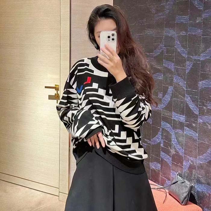Louis Vuitton Women LV SKI Wool Pullover Regular Fit Fir Tree Jacquard Signature All Over