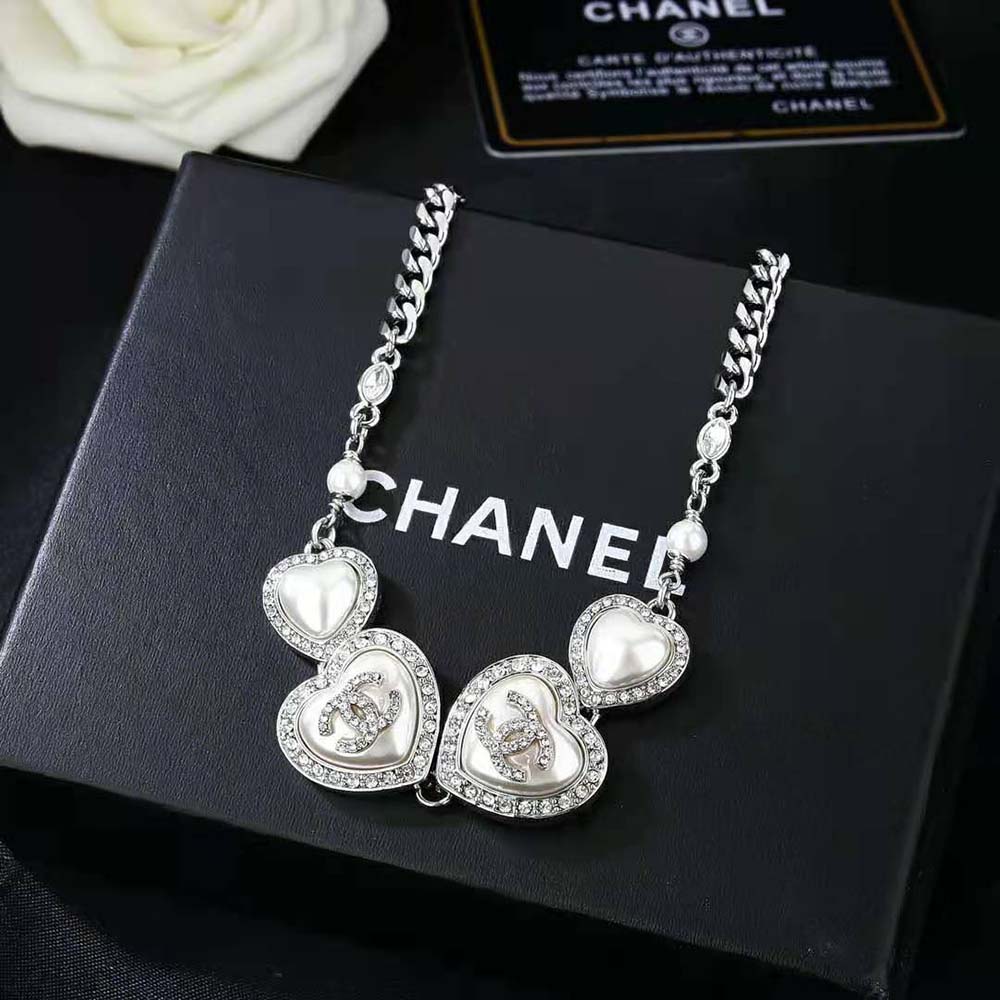 Chanel Women Choker in Metal Glass Pearls and Strass