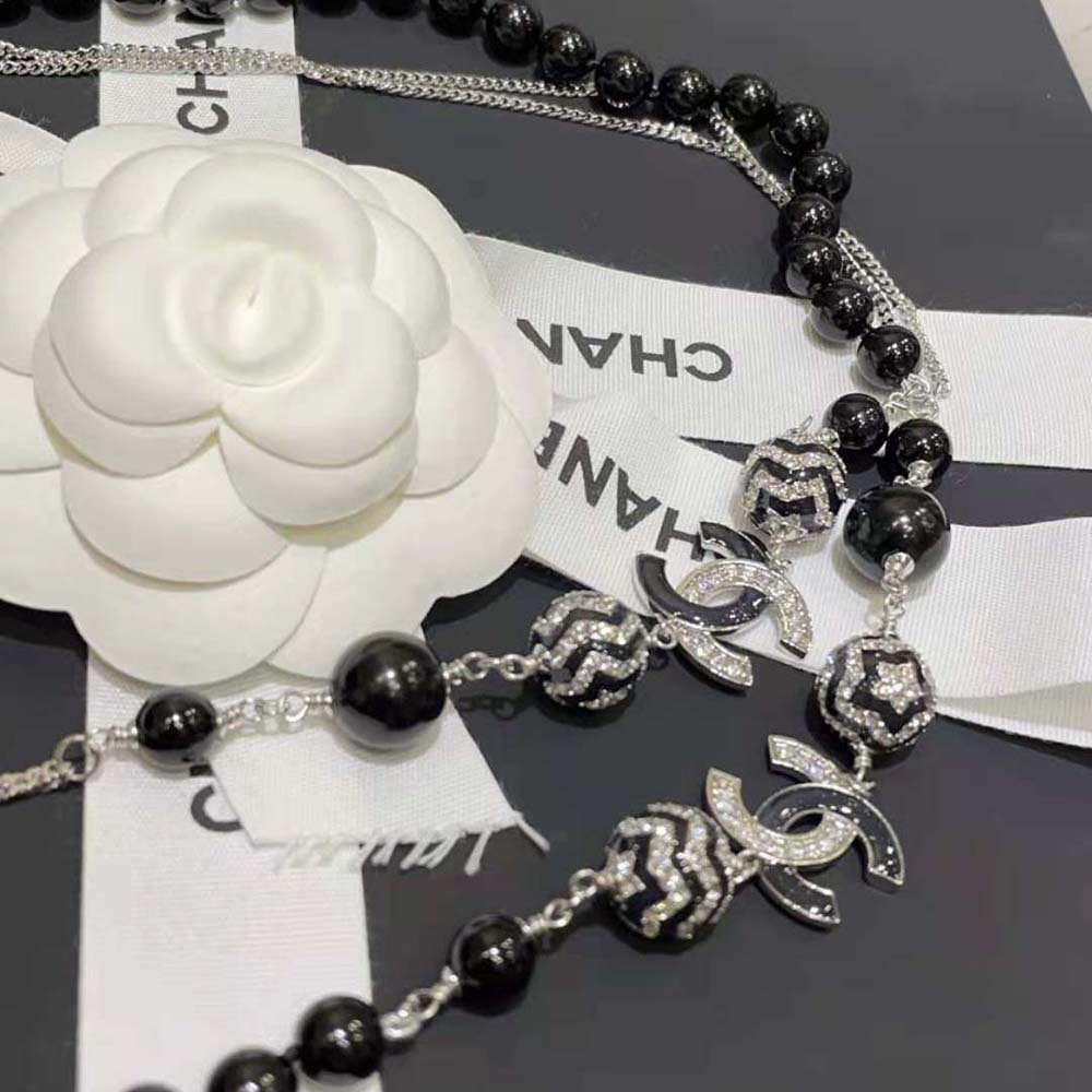 Chanel Women Long Necklace in Metal Glass Pearls and Strass