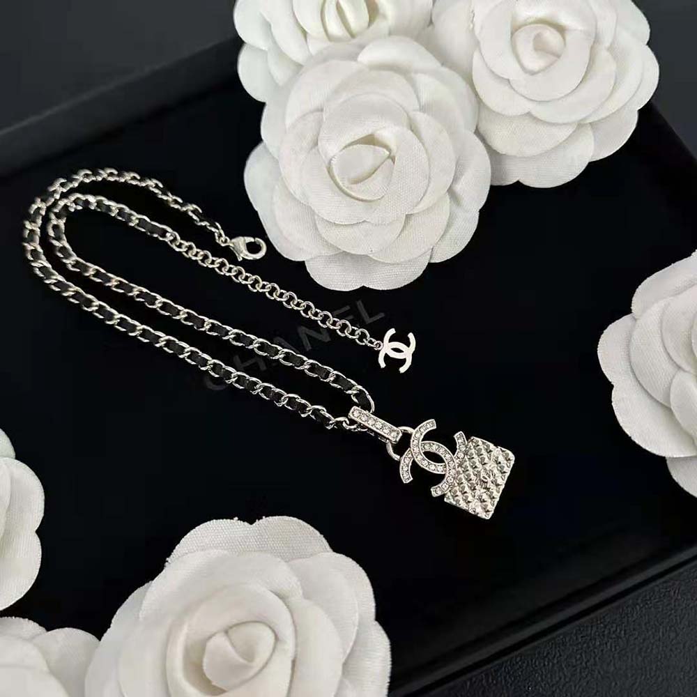 Chanel Women Necklace in Metal Calfskin and Strass