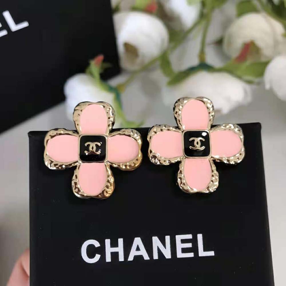 Chanel Women Stud Earrings in Metal and Resin