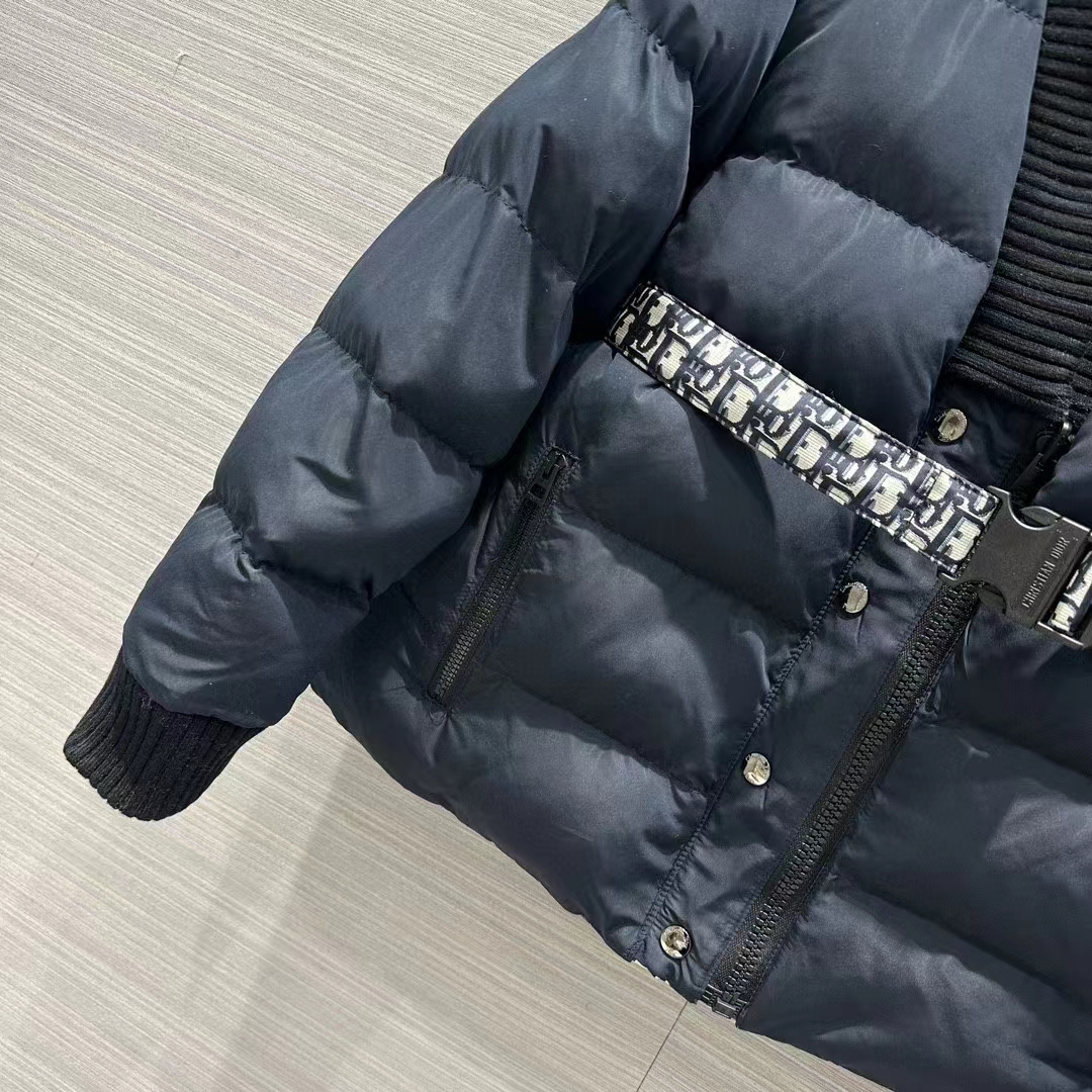 Dior Women CD DiorAlps Reversible Belted Jacket Blue Quilted Technical Taffeta Jacquard Dior Oblique Motif