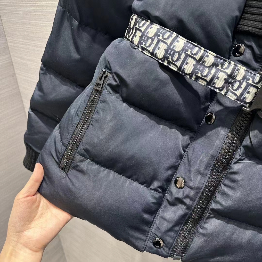 Dior Women CD DiorAlps Reversible Belted Jacket Blue Quilted Technical Taffeta Jacquard Dior Oblique Motif