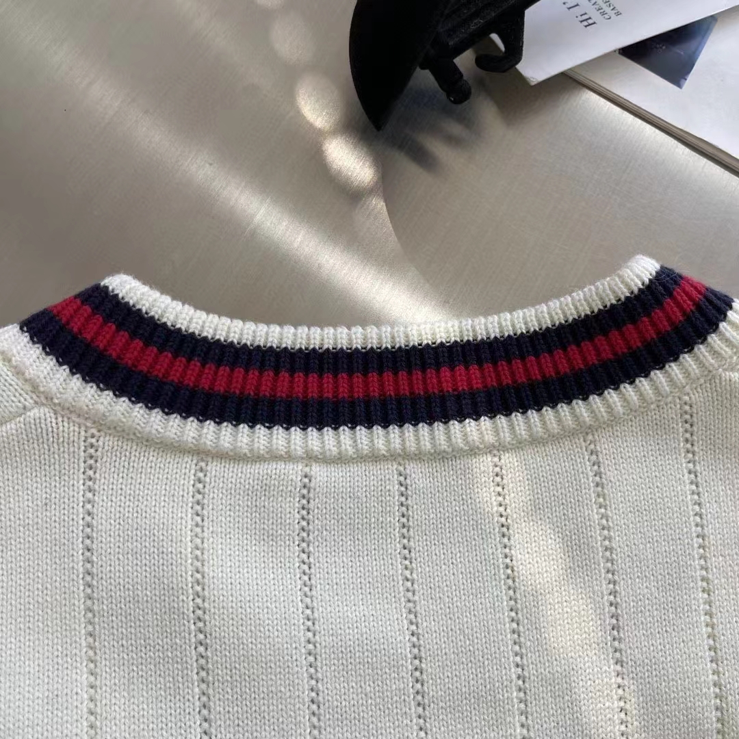 G*u*i gg men cotton knit v-neck sweater web ivory interlocking g patch long sleeves