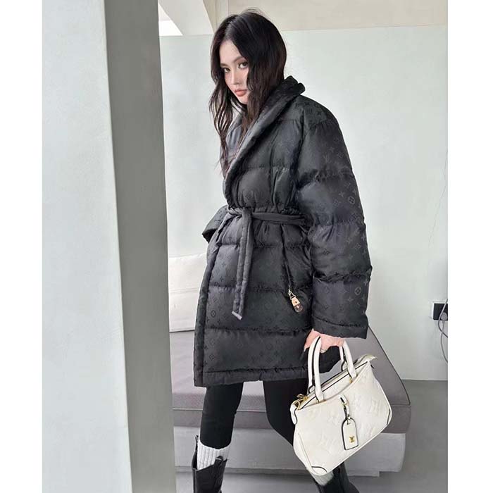 Louis Vuitton LV Women Flight Mode Monogram Jacquard Puffer Wrap Coat Polyamide Black