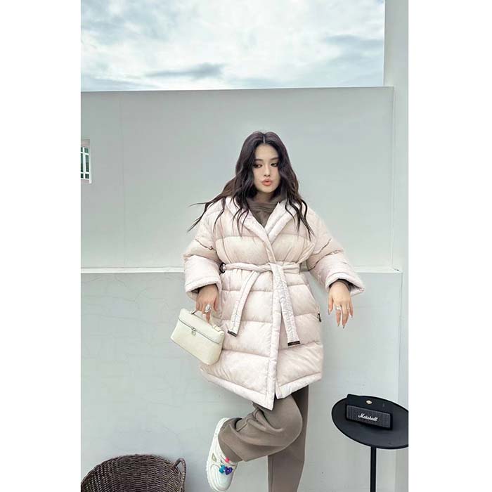 Louis Vuitton LV Women Flight Mode Monogram Jacquard Puffer Wrap Coat Polyamide Light Beige