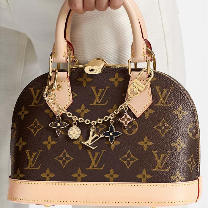 Louis Vuitton Unisex Spring Street Chain Bag Charm Monogram Canvas Gold-Color Hardware