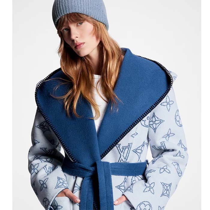 Louis Vuitton Women LV Flight Mode Reversible Signature Short Hooded Wrap Coat Teal