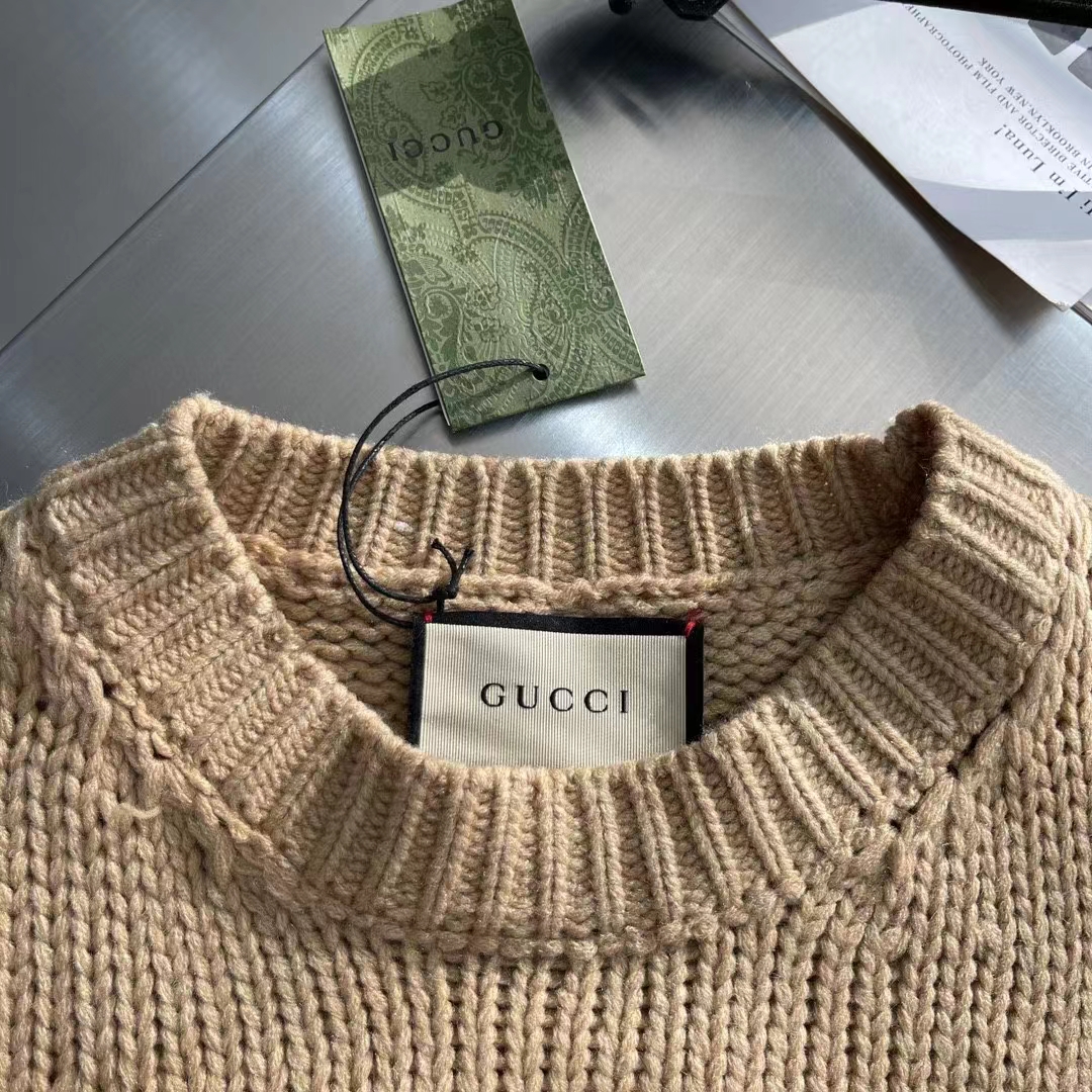 G*u*i women gg knit wool sweater G*u*i intarsia camel ivory crewneck long sleeves