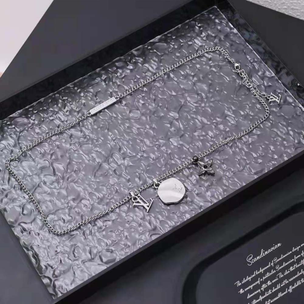 Louis Vuitton Unisex LV Liquid Pendant