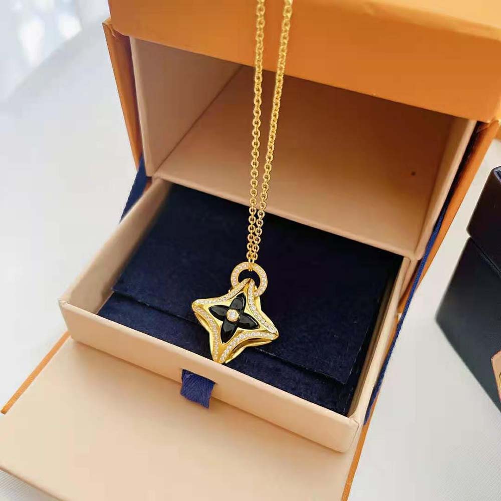 Louis Vuitton Women Ever Blossom Pendant