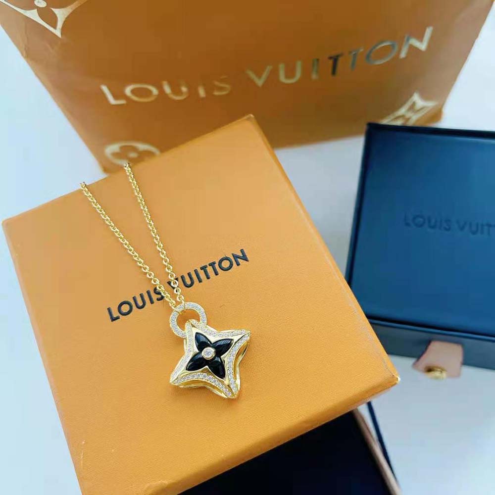 Louis Vuitton Women Ever Blossom Pendant