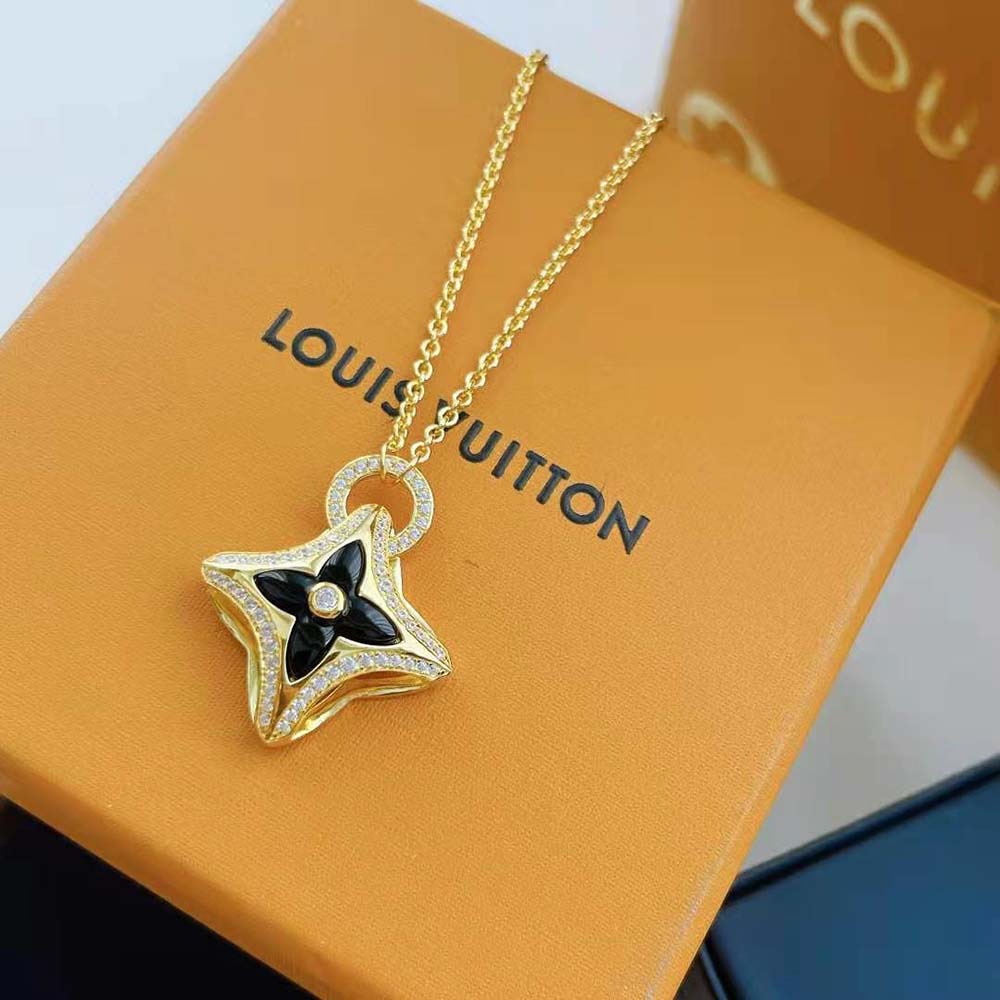 Louis Vuitton Women Ever Blossom Pendant