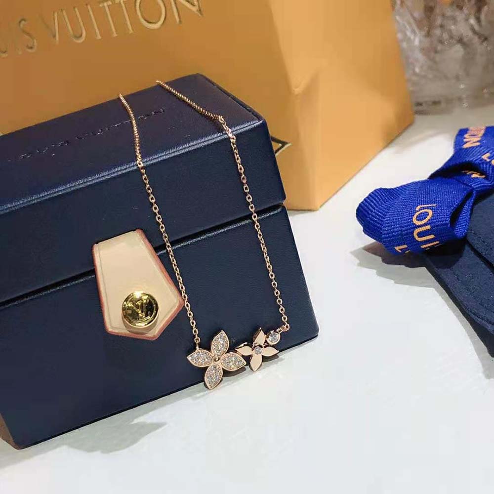 Louis Vuitton Women Idylle Blossom Necklace in Pink Gold