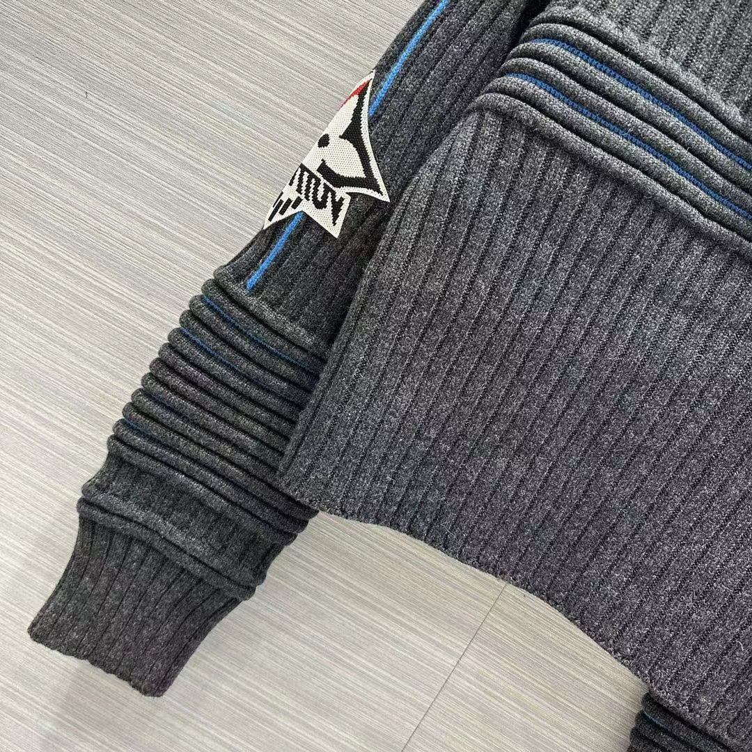 Louis Vuitton Women LV SKI Contrast Accent Cropped Pullover Wool Yack Coal