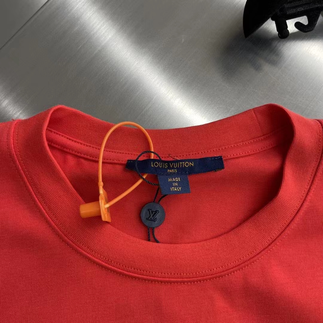 Louis Vuitton Women LV SKI Short-Sleeved Cotton T-Shirt Regular Fit Cherry Red Cotton