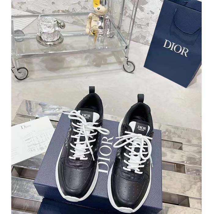 Dior Unisex B25 Runner Sneaker Black Smooth Calfskin Beige Oblique Jacquard Reference: 3SN299ZIR_H965