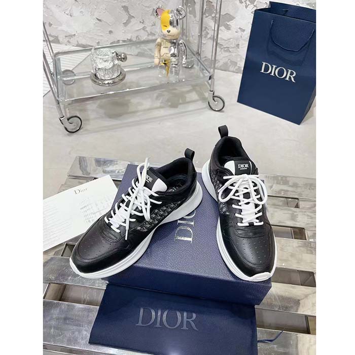 Dior Unisex B25 Runner Sneaker Black Smooth Calfskin Beige Oblique Jacquard Reference: 3SN299ZIR_H965