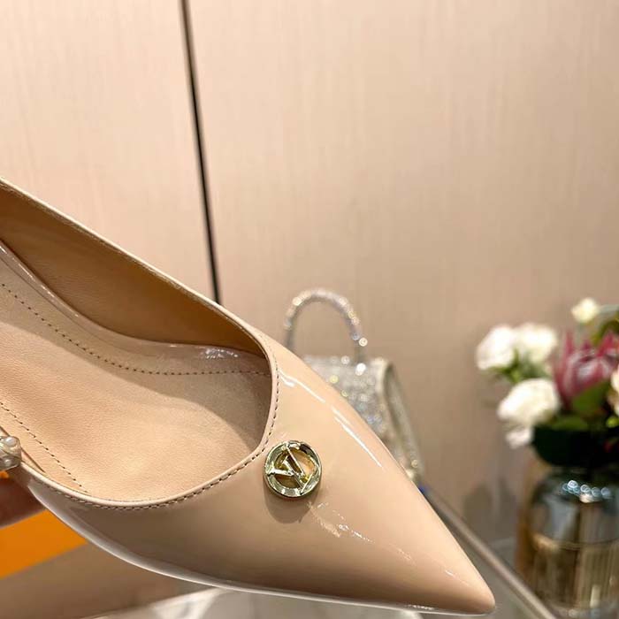 Louis Vuitton Women LV Blossom Pump Beige Patent Lambskin Leather Outsole Low Heel