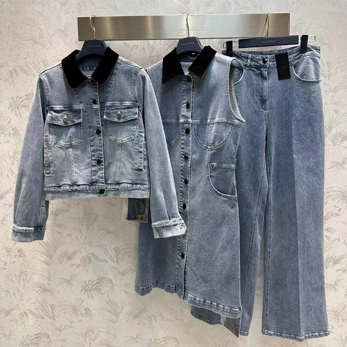 Louis Vuitton Men LV Velvet Accent Denim Jacket Cotton Blue Regular Fit 1AFEPJ