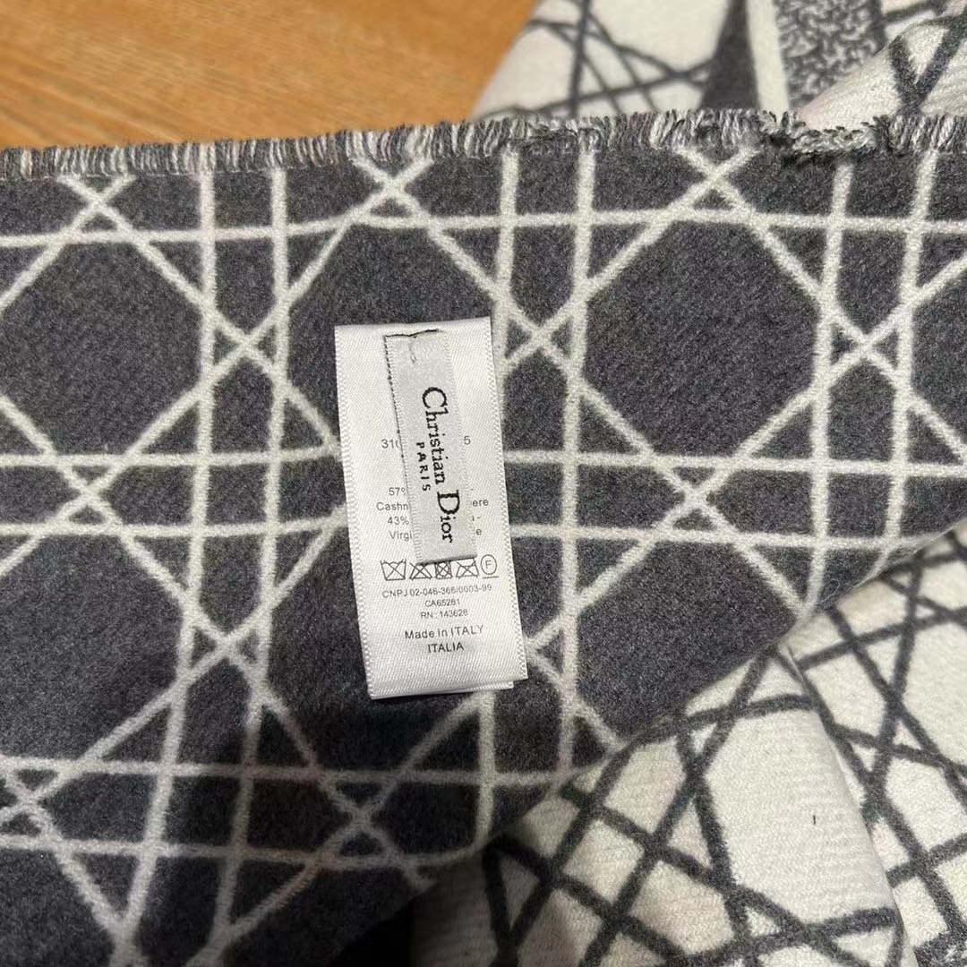 Dior Unisex CD Cannage Scarf Gray Ecru Cashmere Virgin Wool