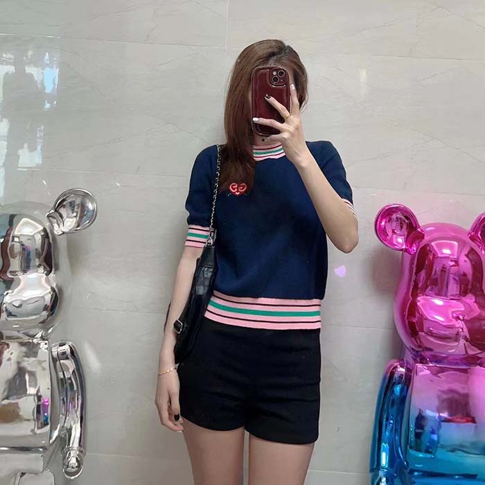 G*u*i women fine knit sweater embroidery gg heart round neck