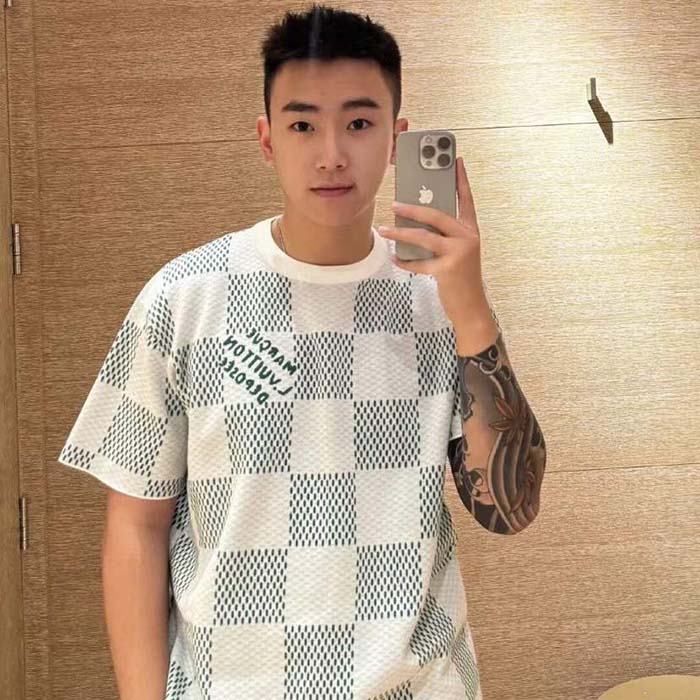 Louis Vuitton LV Men Damier Knitted Short-Sleeved Crewneck Regular Fit 1AFIX4