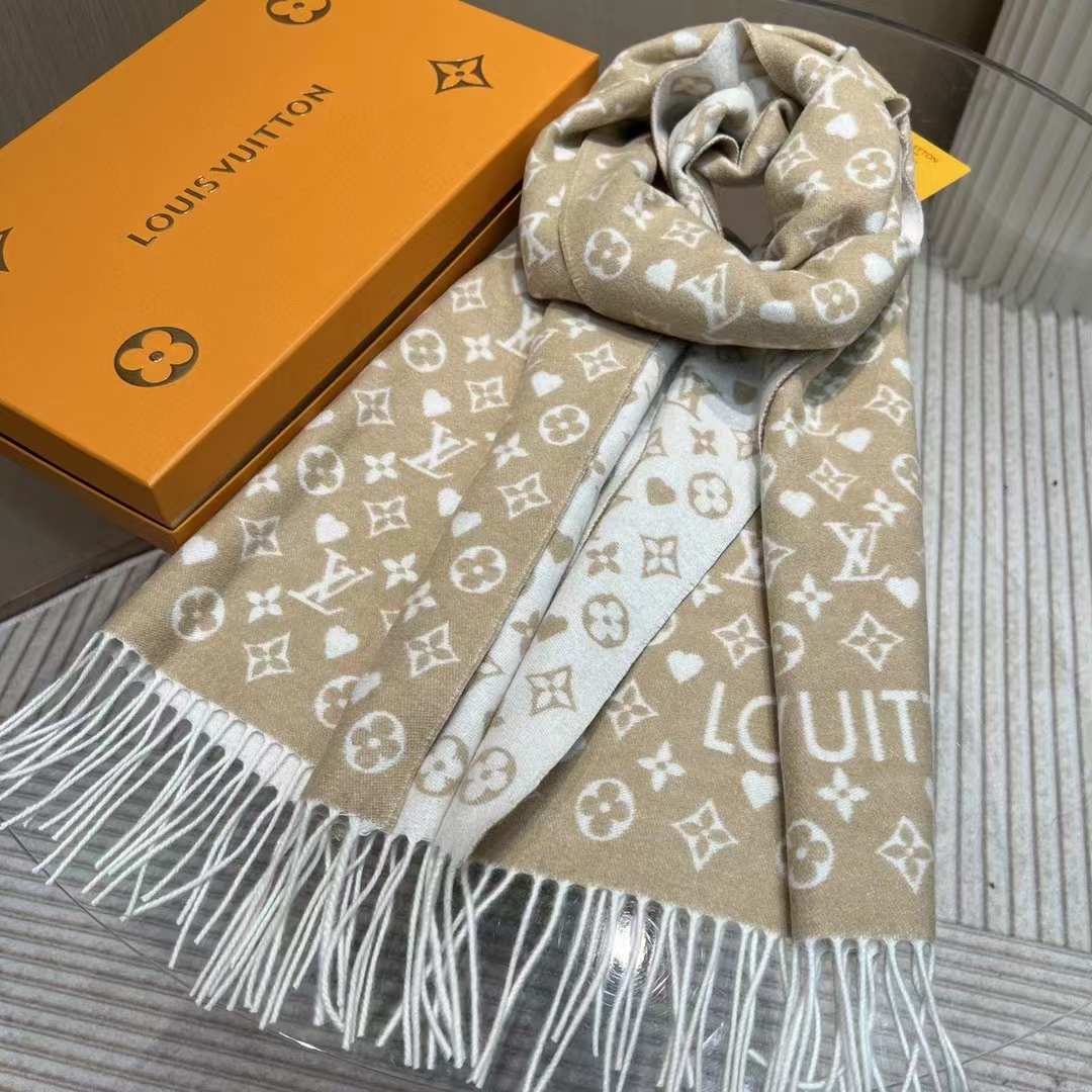Louis Vuitton Unisex LV Game On Scarf Beige Allover Monogram M76900