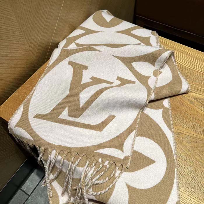 Louis Vuitton Unisex LV Medallion Scarf Beige Wool Jacquard M79213