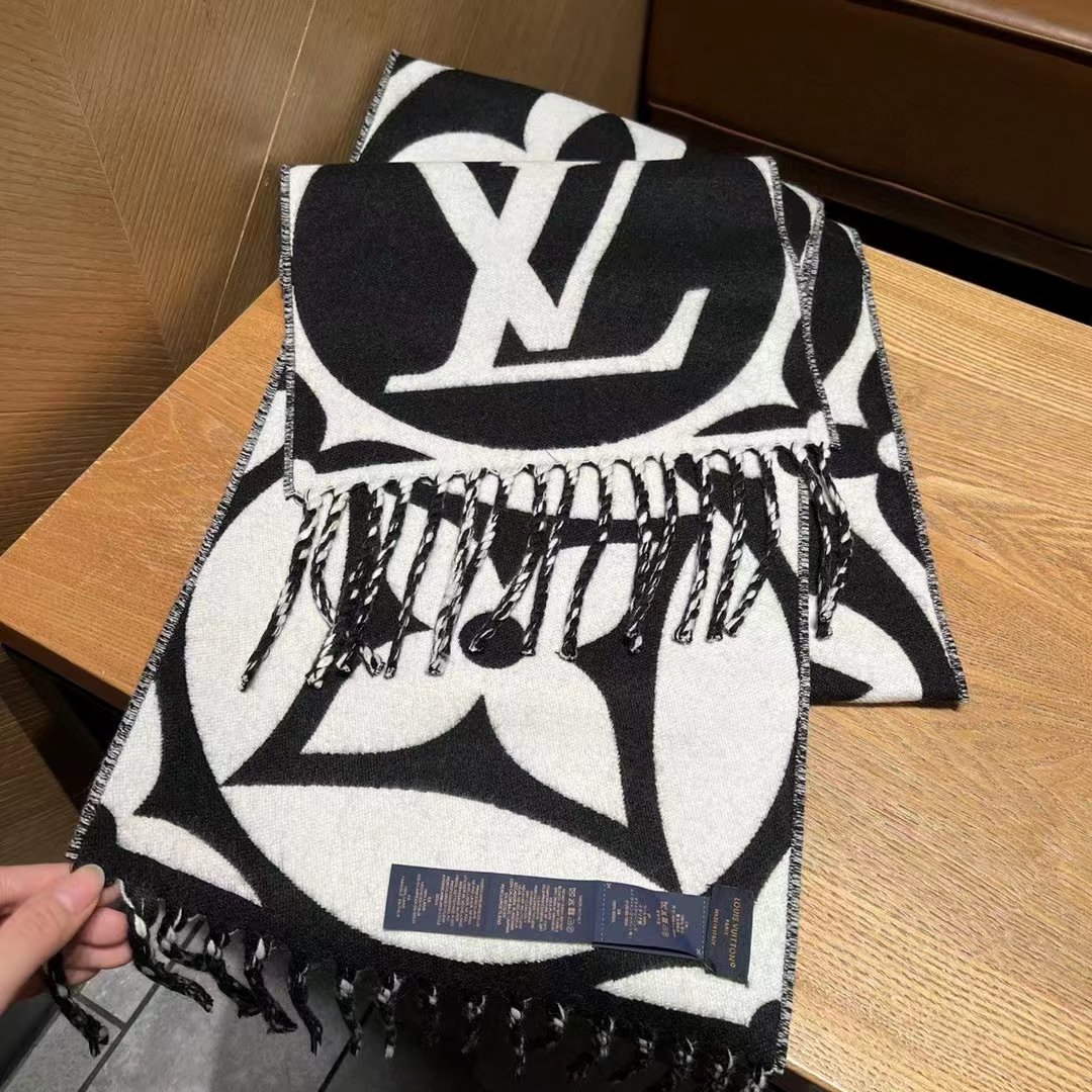 Louis Vuitton Unisex LV Medallion Scarf Black Wool Jacquard M79212