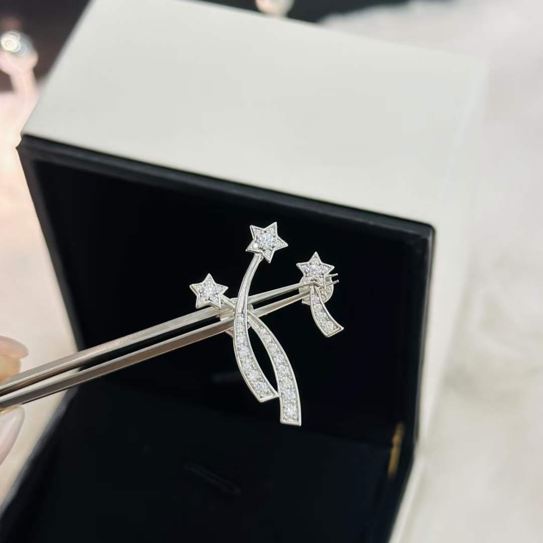 chanel women cc etoile filante earrings 18k white silver Di*m*nds