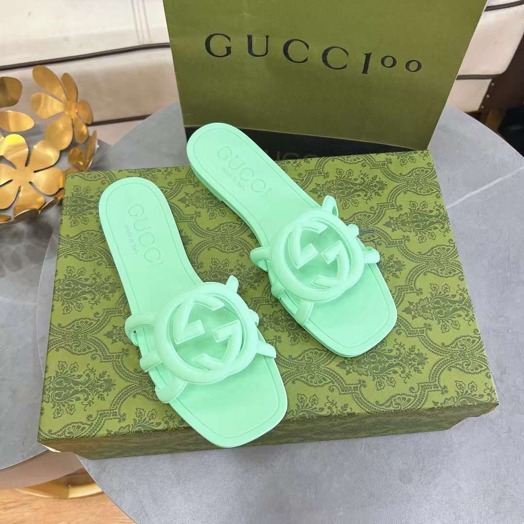 G*u*i unisex gg interlocking g slide sandal pale green rubber flat
