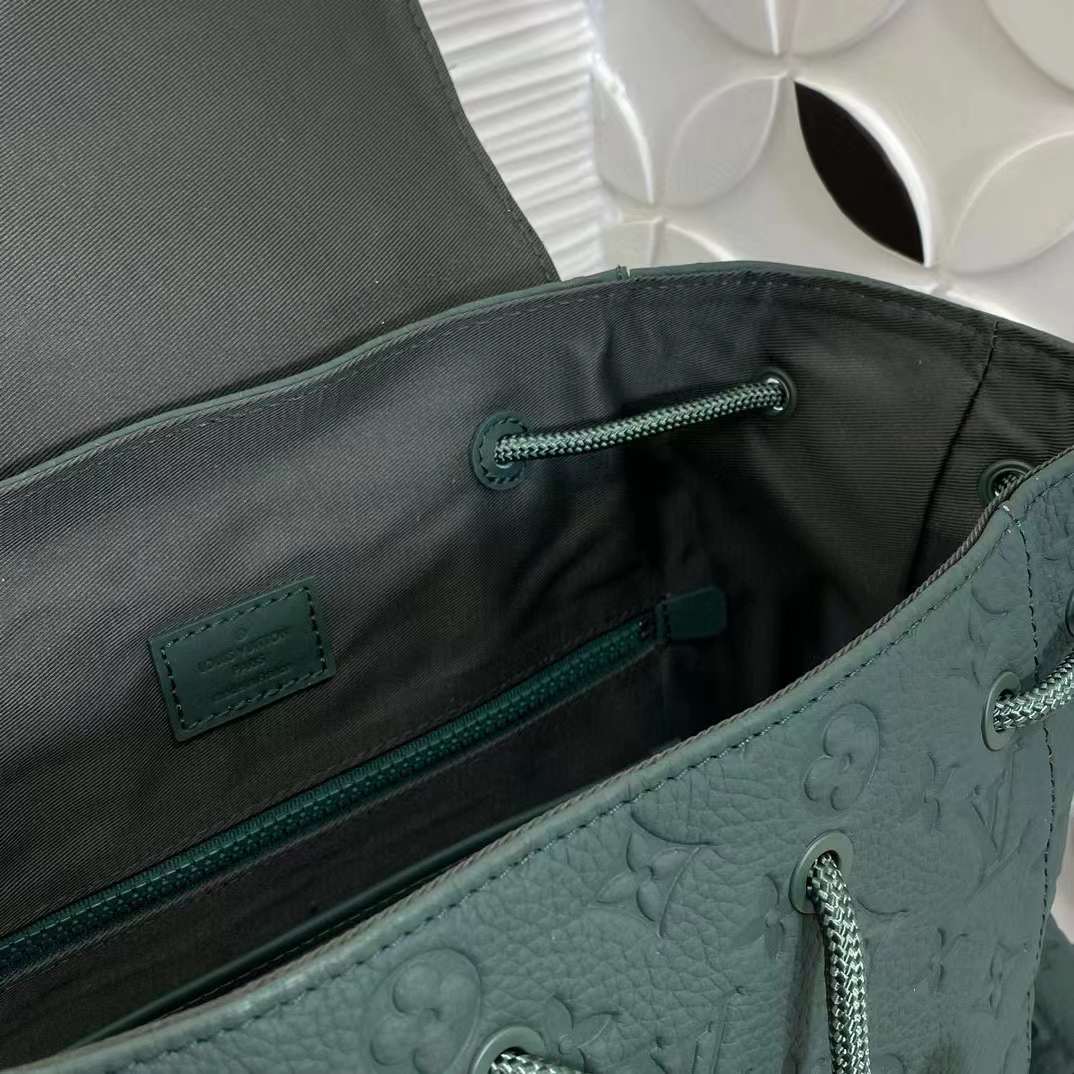 Louis Vuitton LV Unisex Christopher MM Backpack Green Taurillon Monogram Embossed Cowhide Leather M24428