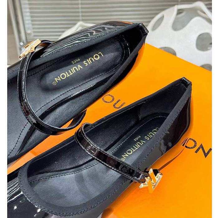 Louis Vuitton Women Romy Flat Ballerina Black Lambskin Patent Leather LV Twist