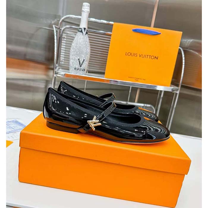 Louis Vuitton Women Romy Flat Ballerina Black Lambskin Patent Leather LV Twist