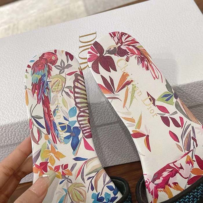 Dior Unisex CD Dway Slide White Multicolor Embroidered Cotton Toile De Jouy Fantastica