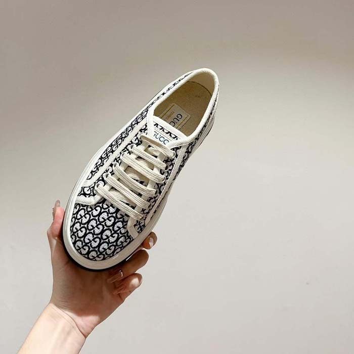 G*u*i unisex gg sneaker ivory black gg canvas jacquard low heel
