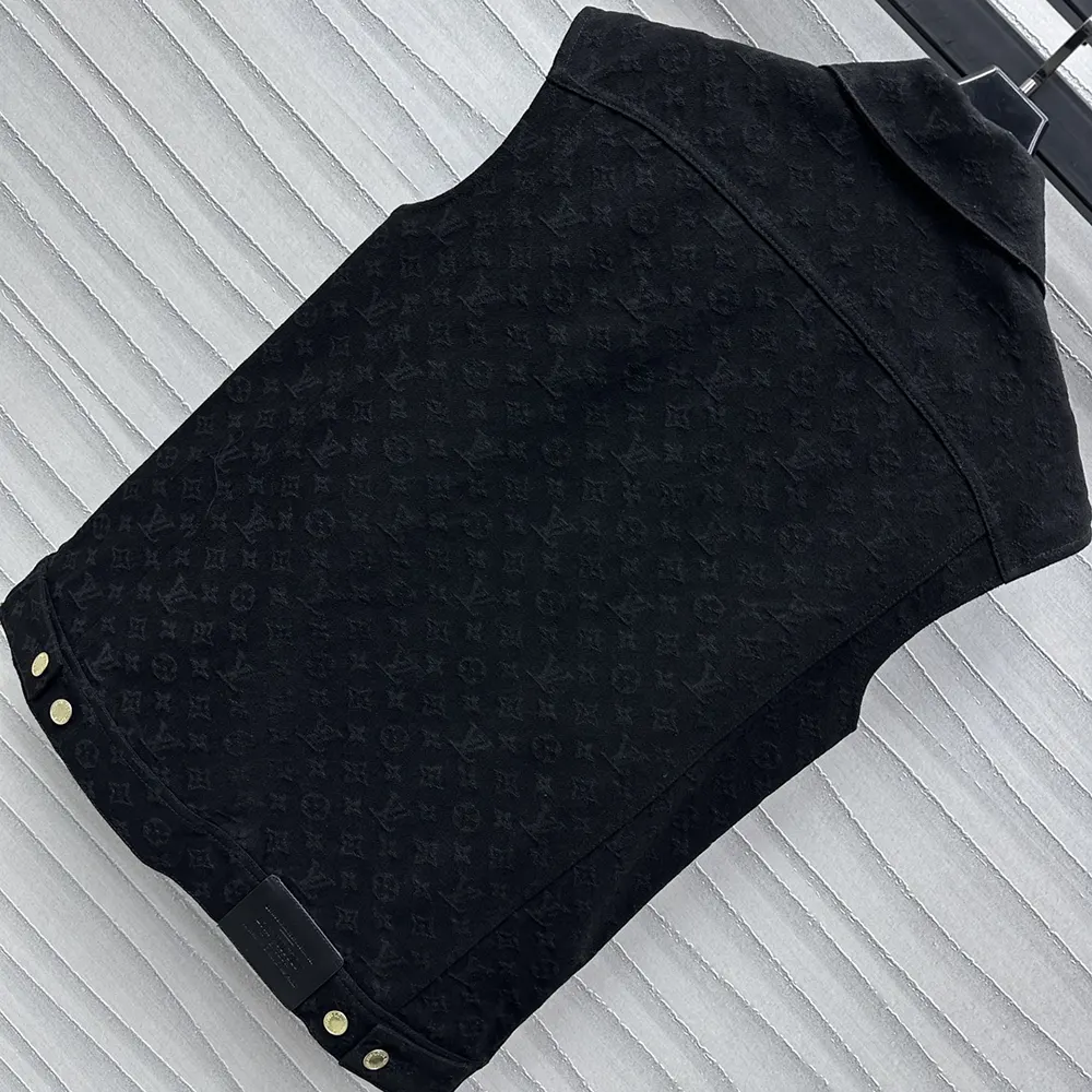 Louis Vuitton Women Sleeveless Monogram Jacquard Denim Jacket 1AGHDP