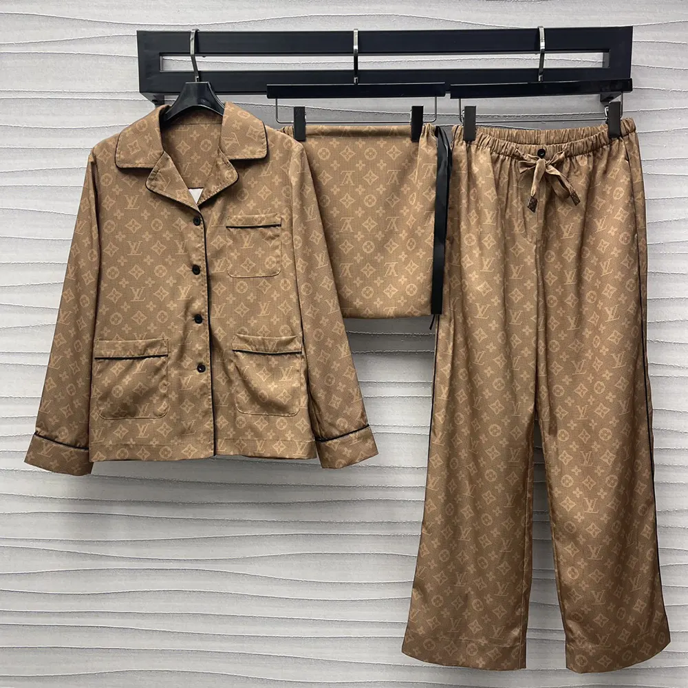 Louis Vuitton Men Inverted Mahina Pajama Shirt 1AGBB4