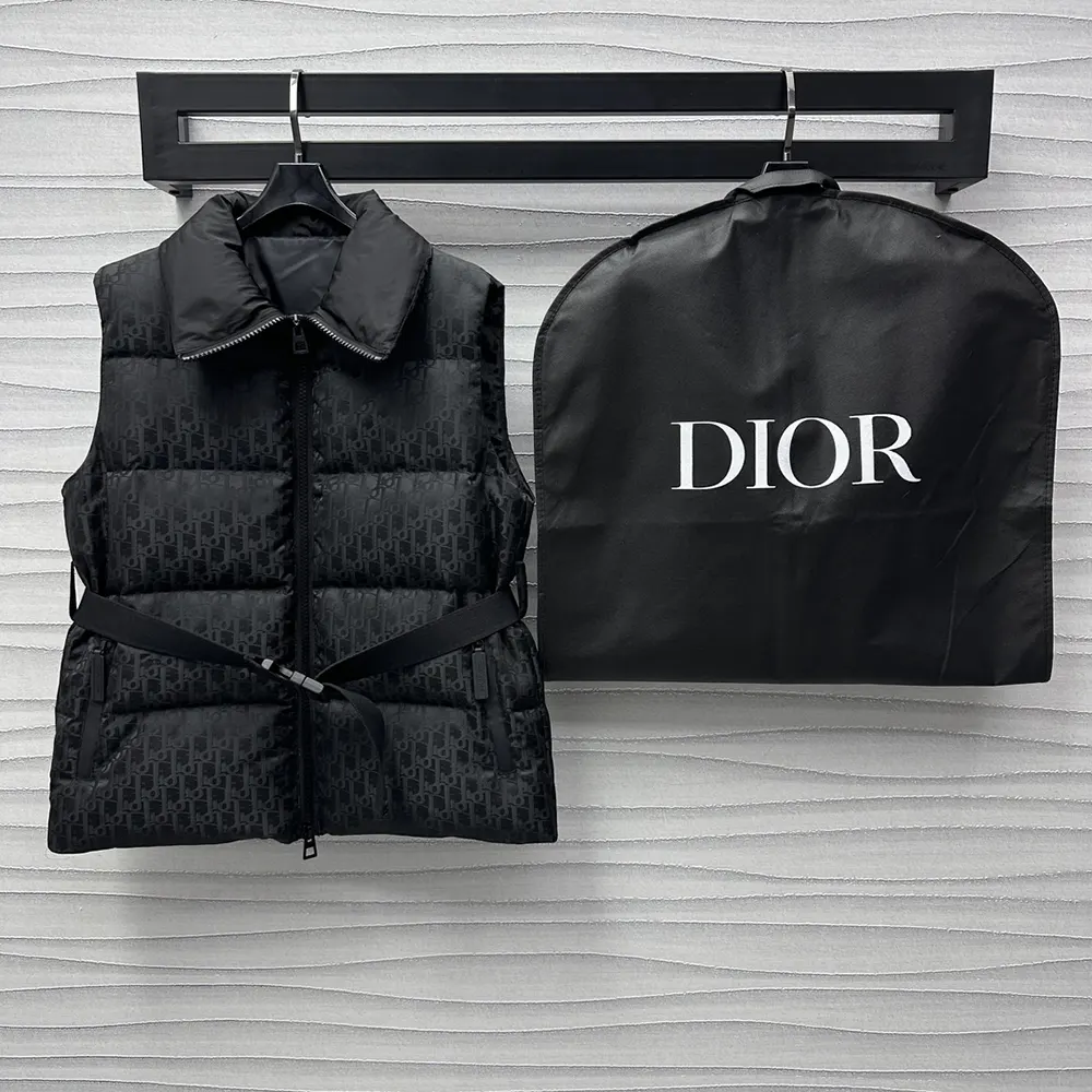 Dior Men DiorAlps Belted Puffer Vest Black Quilted Technical Taffeta Jacquard