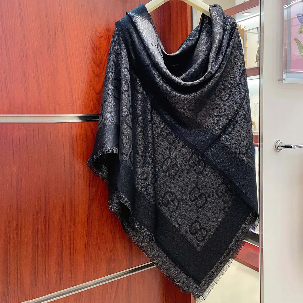 G*u*i unisex gg jacquard silk wool shawl-black 6636713gc431000