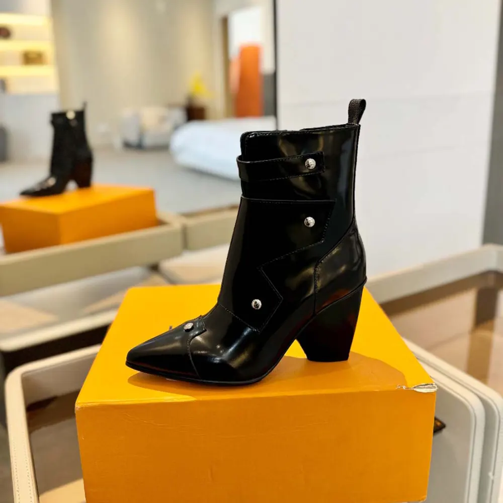 Louis Vuitton Women Trinity Ankle Boot-Black 1AD1TF
