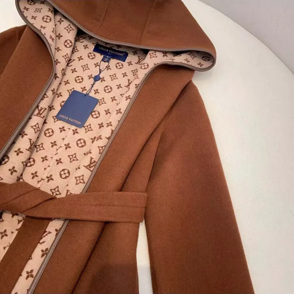 Louis Vuitton LV Women Manteau Signature Short Hooded Wrap Coat-AFCL3