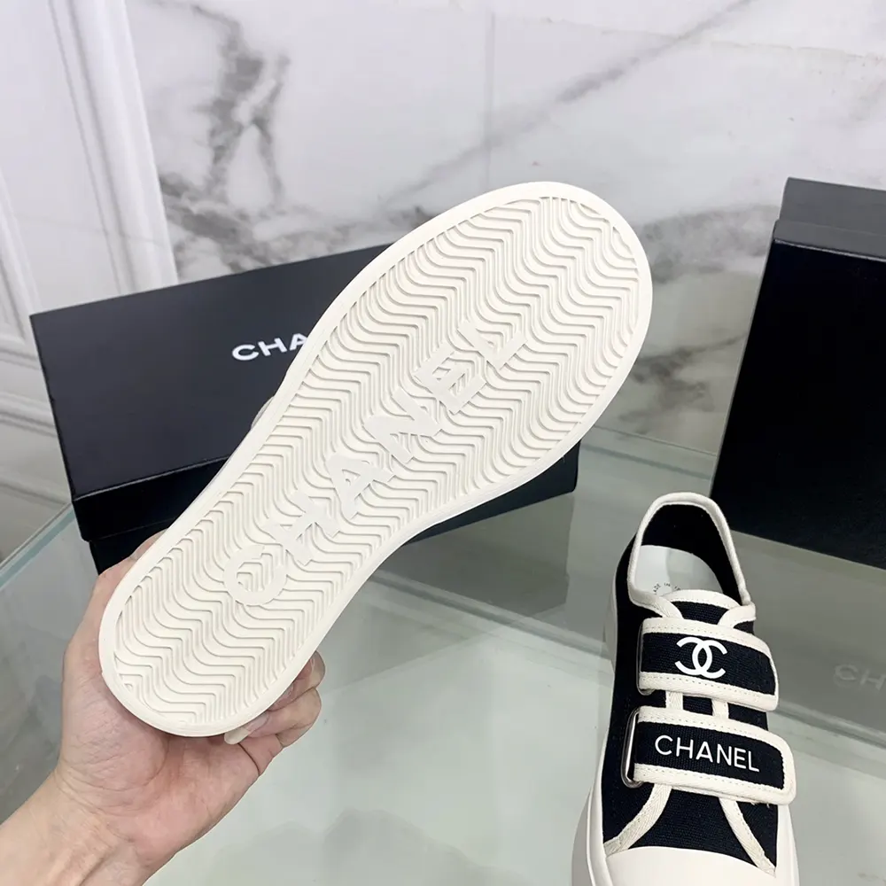 Chanel Women CC Velcro Sneaker-Black