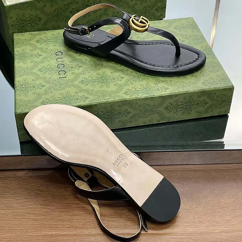 G*u*i women gg thong anklet flat leather sandals-black