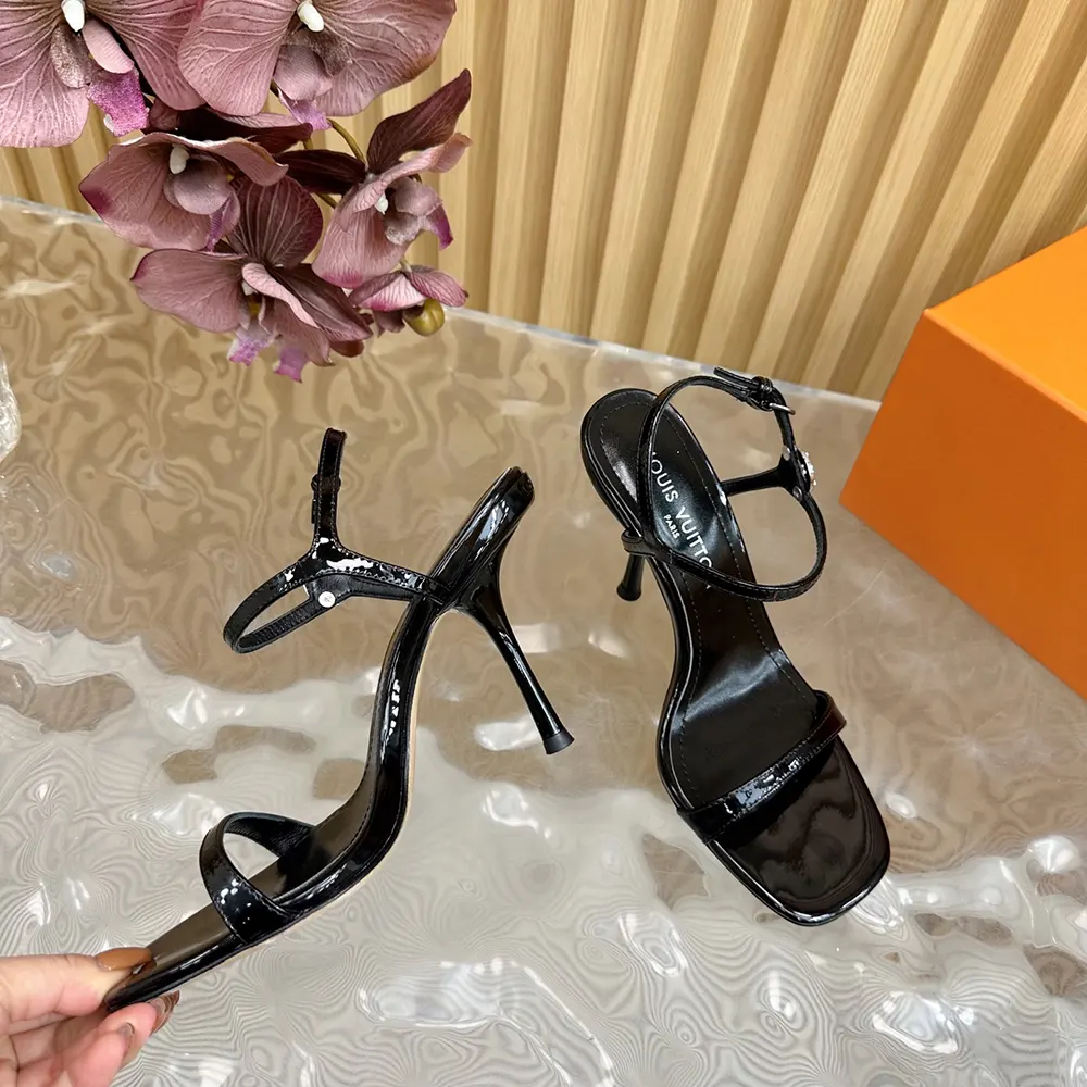 Louis Vuitton LV Women 6AM Sandal in Patent Calf Leather-Black 1AGWZM