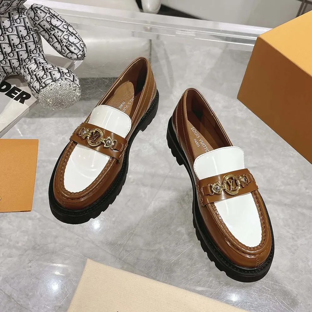 Louis Vuitton LV Women District Flat Loafer-Brown 1AGXLN