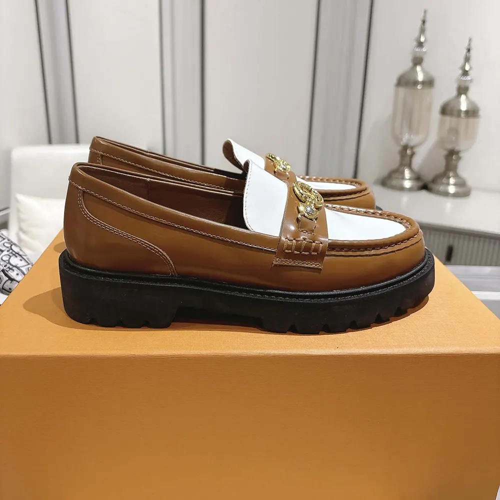 Louis Vuitton LV Women District Flat Loafer-Brown 1AGXLN