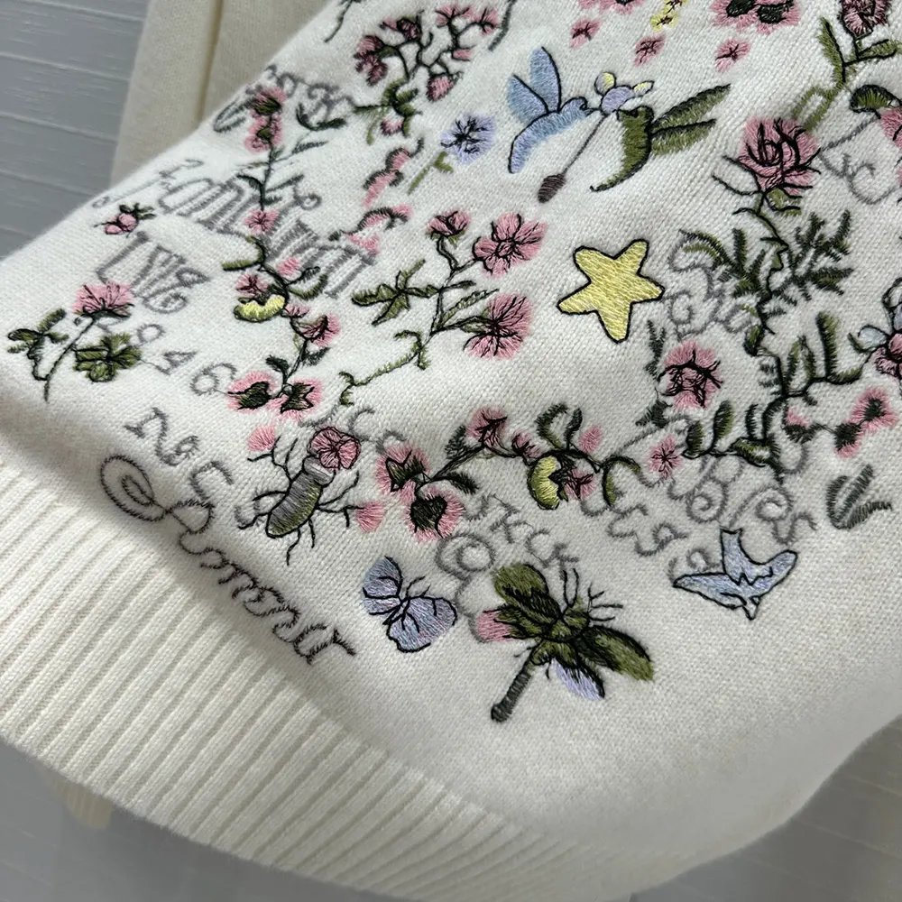 Dior Men Dioramour Embroidered Sweater Ecru Cashmere Knit with Multicolor Amour 1947 Motif