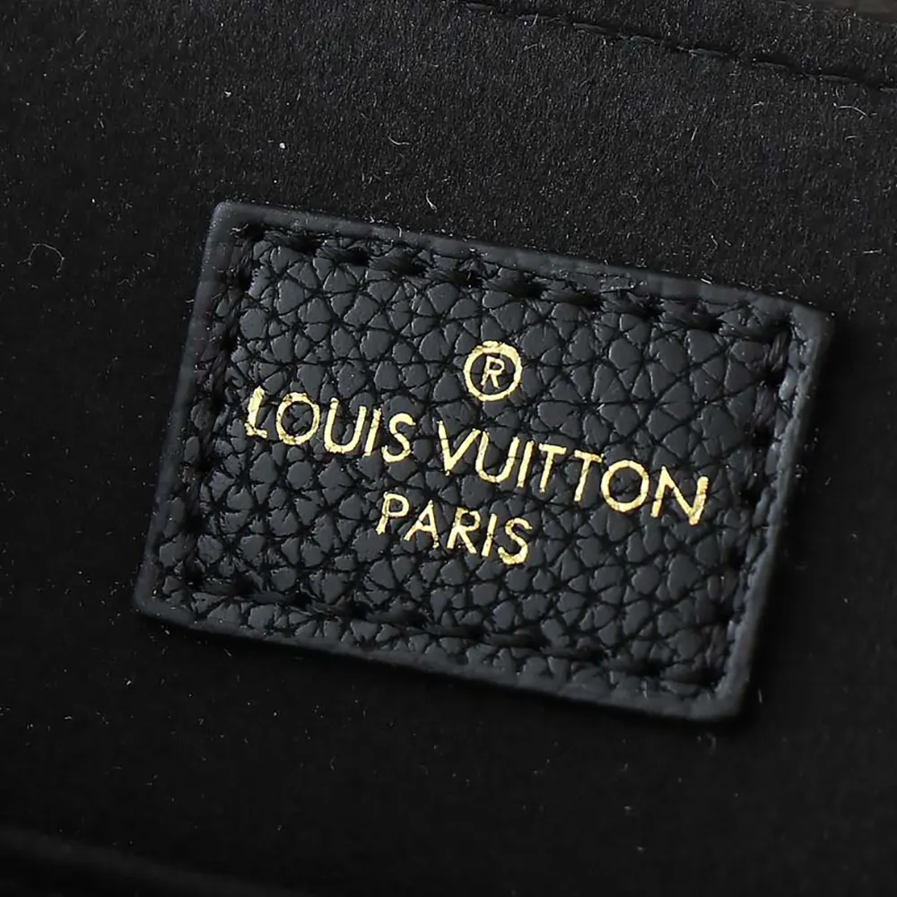 Louis Vuitton LV Women Backup in Cowhide-leather Trim-Black M47072